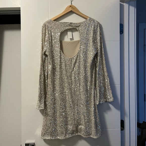 River Island Retro Sequin Shift Dress - A disco dream! - Picture 4 of 5